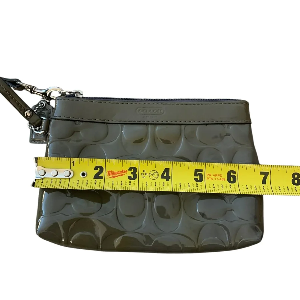 Coach Moss‎ Green Patent Leather Signature Wristlet Y2K Aesthetic